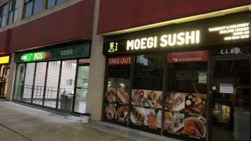 Moegi Sushi food