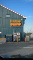 Robins Donuts outside