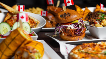The Canadian Brewhouse (edmonton International Airport) food