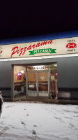 Pizzarama Pizzaria outside