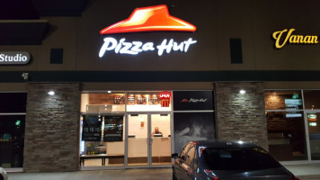 Pizza Hut Stony Plain