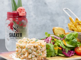 SHAKER Cuisine & Mixologie Ste-Foy food