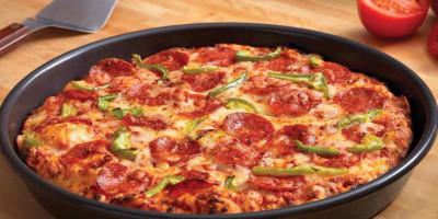 Pizza Hut Nepean food