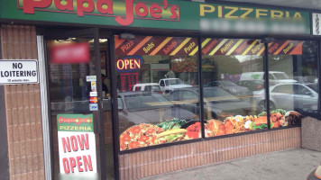 Papa Joe's Pizza outside