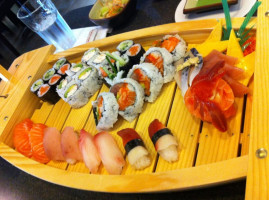 Yume Sushi food