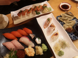 Sushi Sen inside