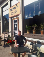 Meme's Cafe And Food Shop outside