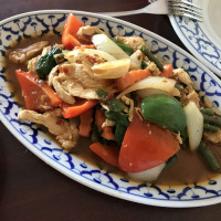 Katmanis Thai Restaurant food