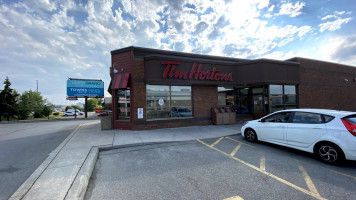 Tim Hortons outside