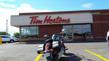 Tim Hortons outside