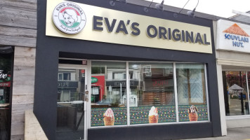 Eva's Original Chimneys outside