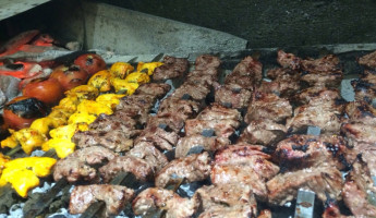 Ava Esfahan Food Market food