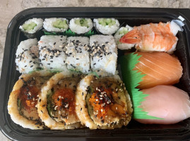 Shawnigan Jen's Sushi & Teriyaki food