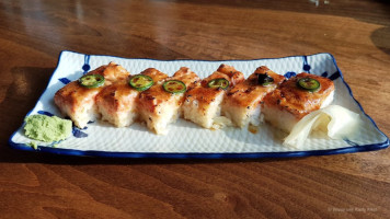 Sushi Yoi food