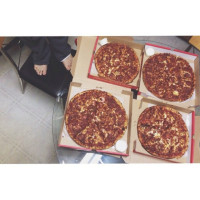 Camy's Pizza food