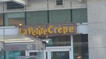 La Petite Crepe food