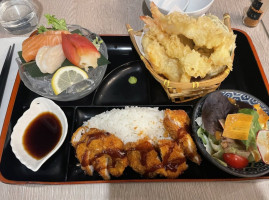 Tokyo Kitchen food
