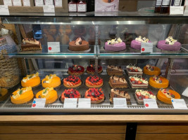 Boulangerie PremiÈre Moisson food