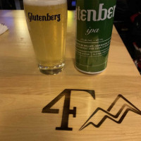 Quatre Foyers Comida