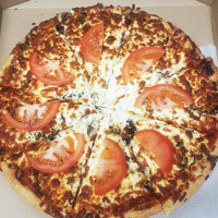Avenue Pizza And Treats food