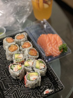 J San Sushi food