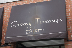 Groovy Tuesday'S Bistro inside