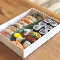 Atto Sushi food