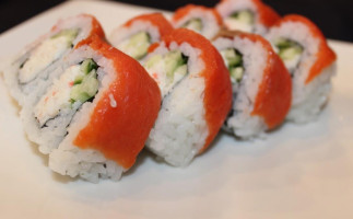 Kira Sushi inside