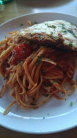 Magnone's Italian Kitchen food