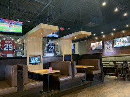 Shoeless Joe's Sports Grill inside