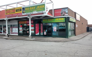 Mo Bay Jerk Inc outside