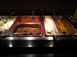 Uncle Willy's Buffet food