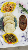 Delhi-cious Delight food