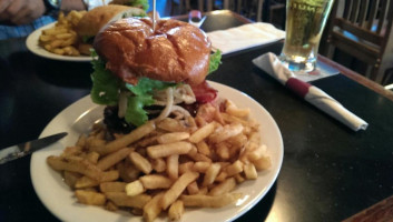 Squires Public House food