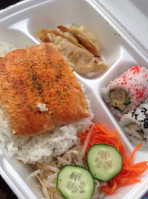 Totai Sushi Express food