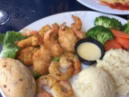 Palmwood Waterfront Dining Lounge & Patio food