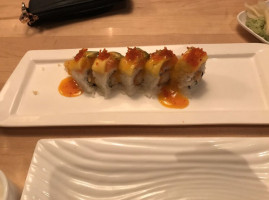 Sho sushi bar food