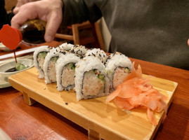 Yukiya Sushi inside