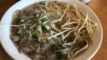 Pho Dui Bo food