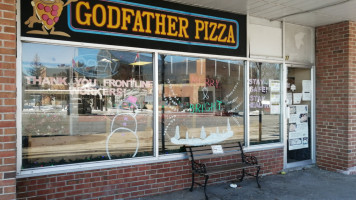 Godfathers Pizza Deep River outside