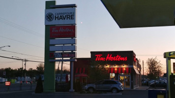 Tim Hortons outside