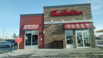 Tim Hortons outside