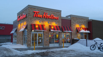 Tim Hortons outside