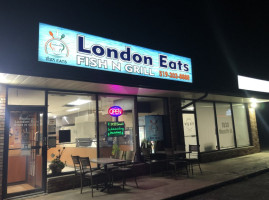London Eats Fish N Grill inside