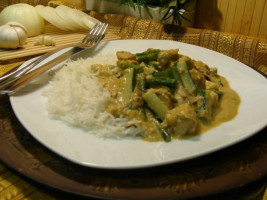 Gallena Thai Kitchen food