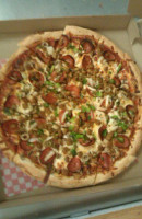 Bozzy's Pizza food