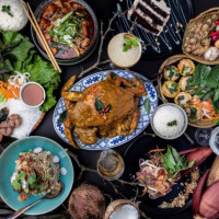 Anh Chi Restaurant food