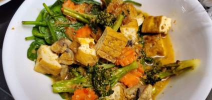 Saap Thai Kitchen — Takeout food