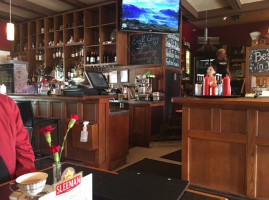 The Oaks And Tearoom inside