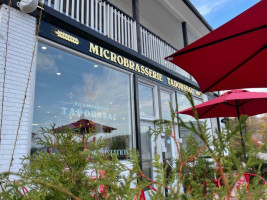 Microbrasserie Tadoussac Brewery Shop Taproom outside